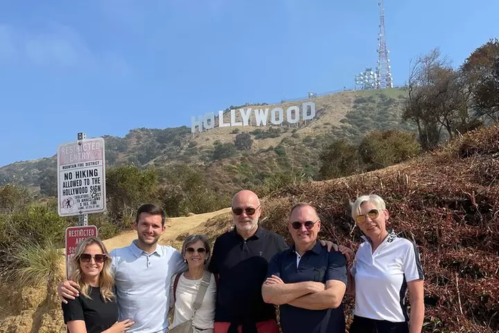 Private Hollywood Sign Hiking Tour with Select Hotel Pickup
