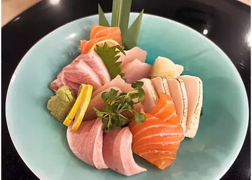 5% Cash Back at Sakura Bistro