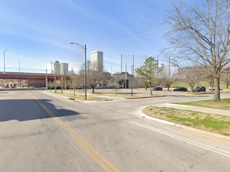 Parking at 322 N. Greenwood Ave. Lot - P6924