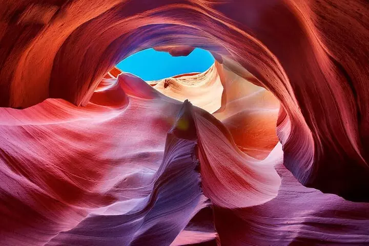 Antelope Canyon and Horseshoe Bend Day Trip with Lunch |Las Vegas