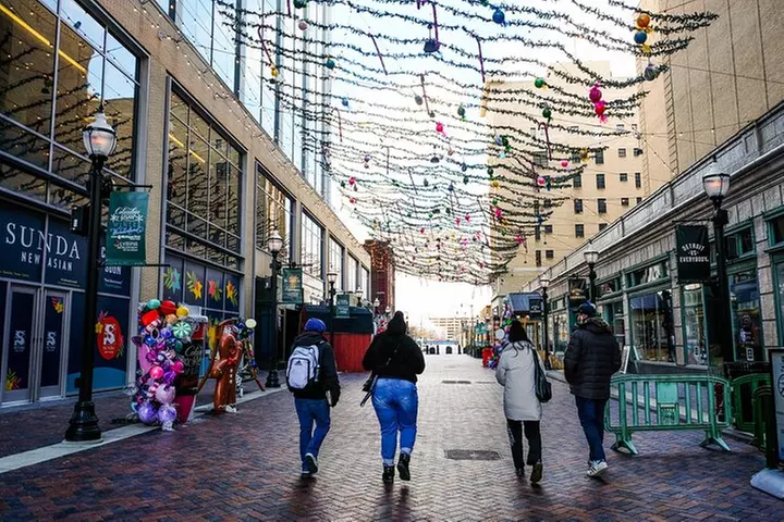Downtown Detroit's Holiday Sweet Treat & Donut Adventure