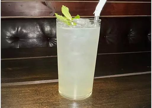 5% Cash Back at Brick & Barrel Bistro