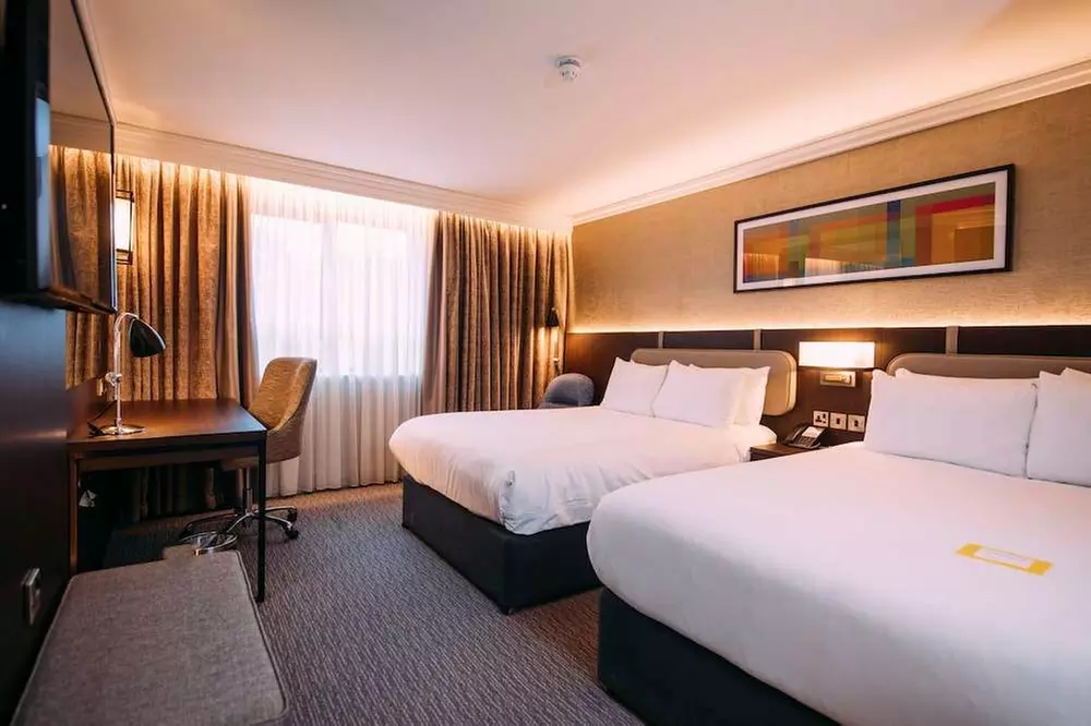 ✈ IRLANDE DU NORD | Belfast - Crowne Plaza Belfast 4*, 2 nuit - Cit...