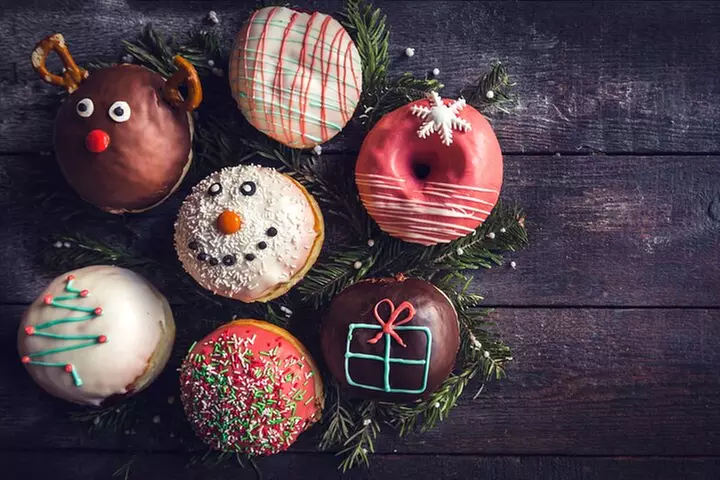 Delicious Donuts & Holiday Cheer: Victoria's Sweetest City Tour
