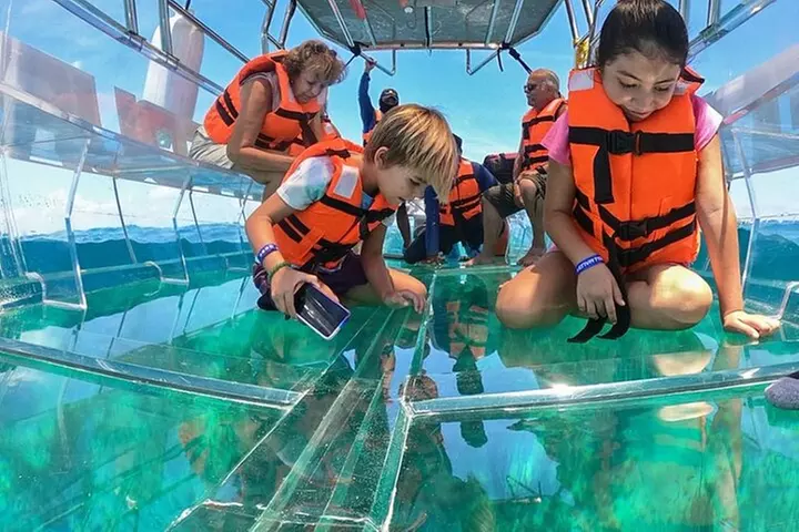 Cancun Clear Boat Tour Explore Nichupte and the Cancun Sea
