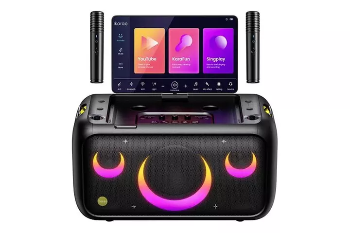 Karaoke Party in Bar Harbor with Scenic Ocean Views