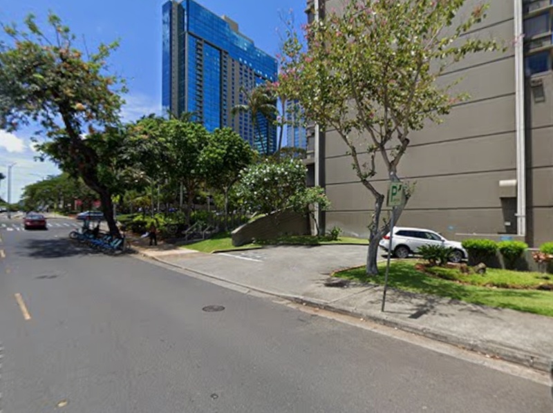Parking at Kukui Plaza Garage