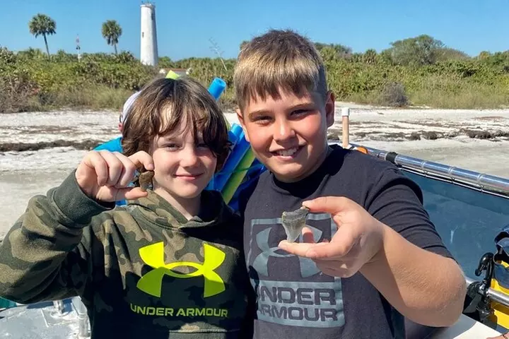 4 Hour Egmont Key Island Tour With Dolphins & Snorkeling Included