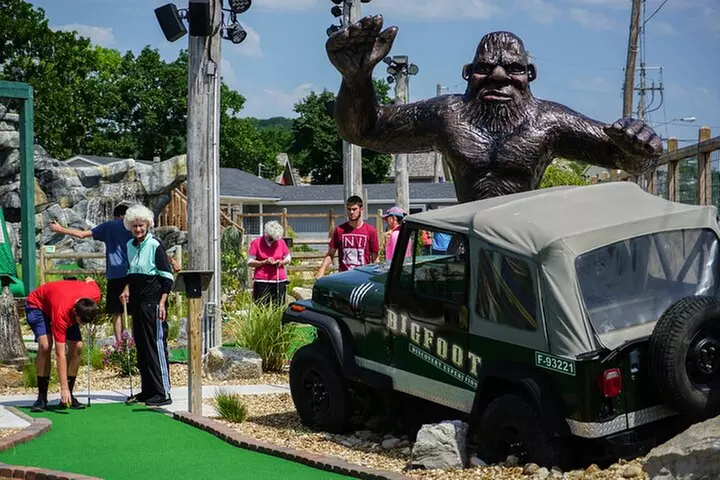 Branson Bigfoot Mini Golf