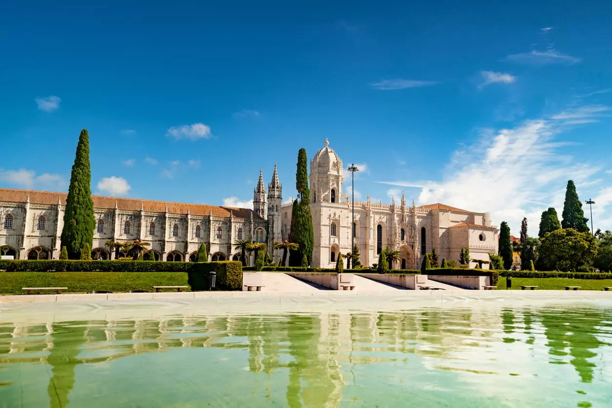 ✈ PORTUGAL | Lissabon - Authentische Portugal Rundreise 3*, 7 Nächt...