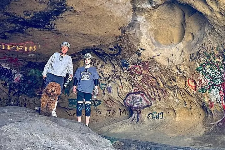 Santa Monica Hidden Caves Electric Mountain Bike Tour: Beginner