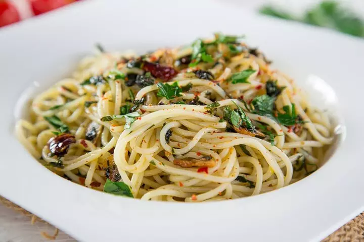 Make Fresh Spaghetti Aglio e Olio With Local Chef in Dallas
