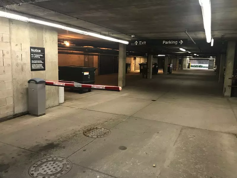 Parking at 650 W. Fulton Market Garage