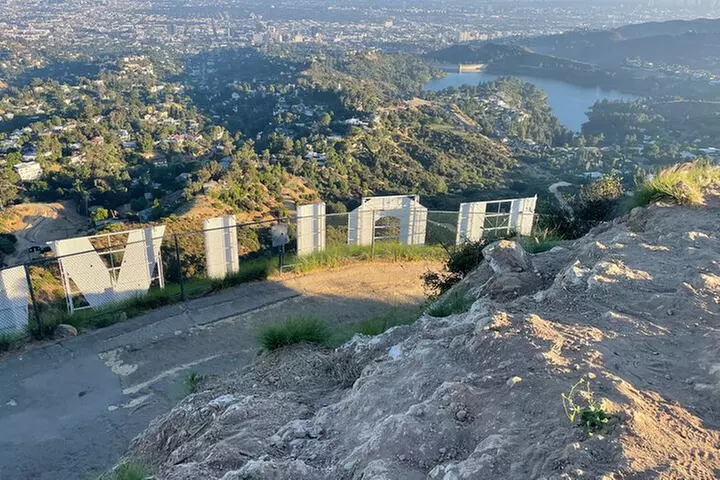 Private Hollywood Sign Hiking Tour with Select Hotel Pickup