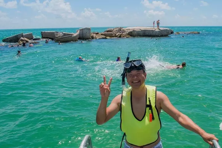 4 Hour Egmont Key Island Tour With Dolphins & Snorkeling Included
