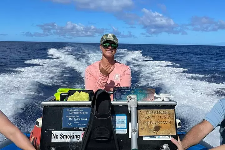 Kona Snorkeling: Beat the Crowd to Kealakekua Bay