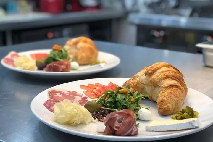 Viator Exclusive: Gourmet Brunch in Santa Fe with Chef Carolina