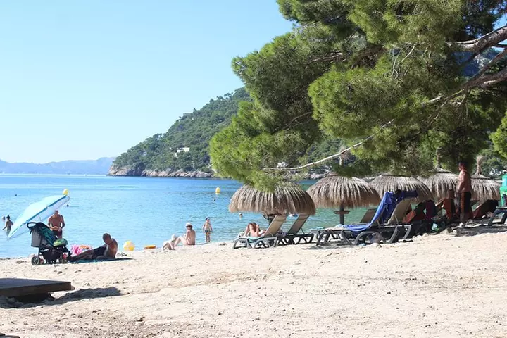 Paseo panorámico en barco por Mallorca hasta la playa de Formentor