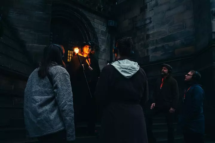 Multi-Sensory Night Walking Tour with Haunted Vaults in Edinburgh