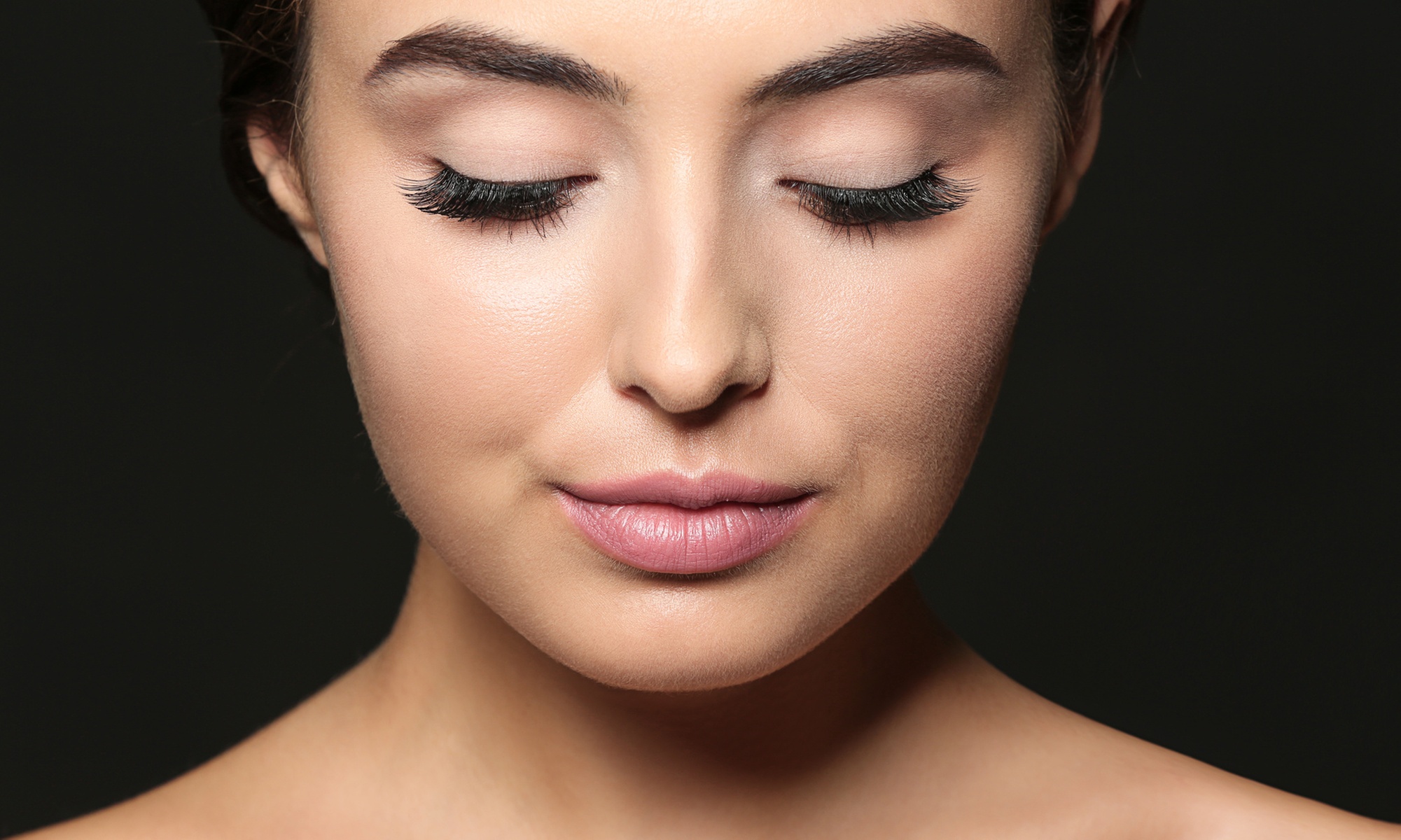 Achieve a Mascara-Free Look with a Natural Eyelash Lift & Tint