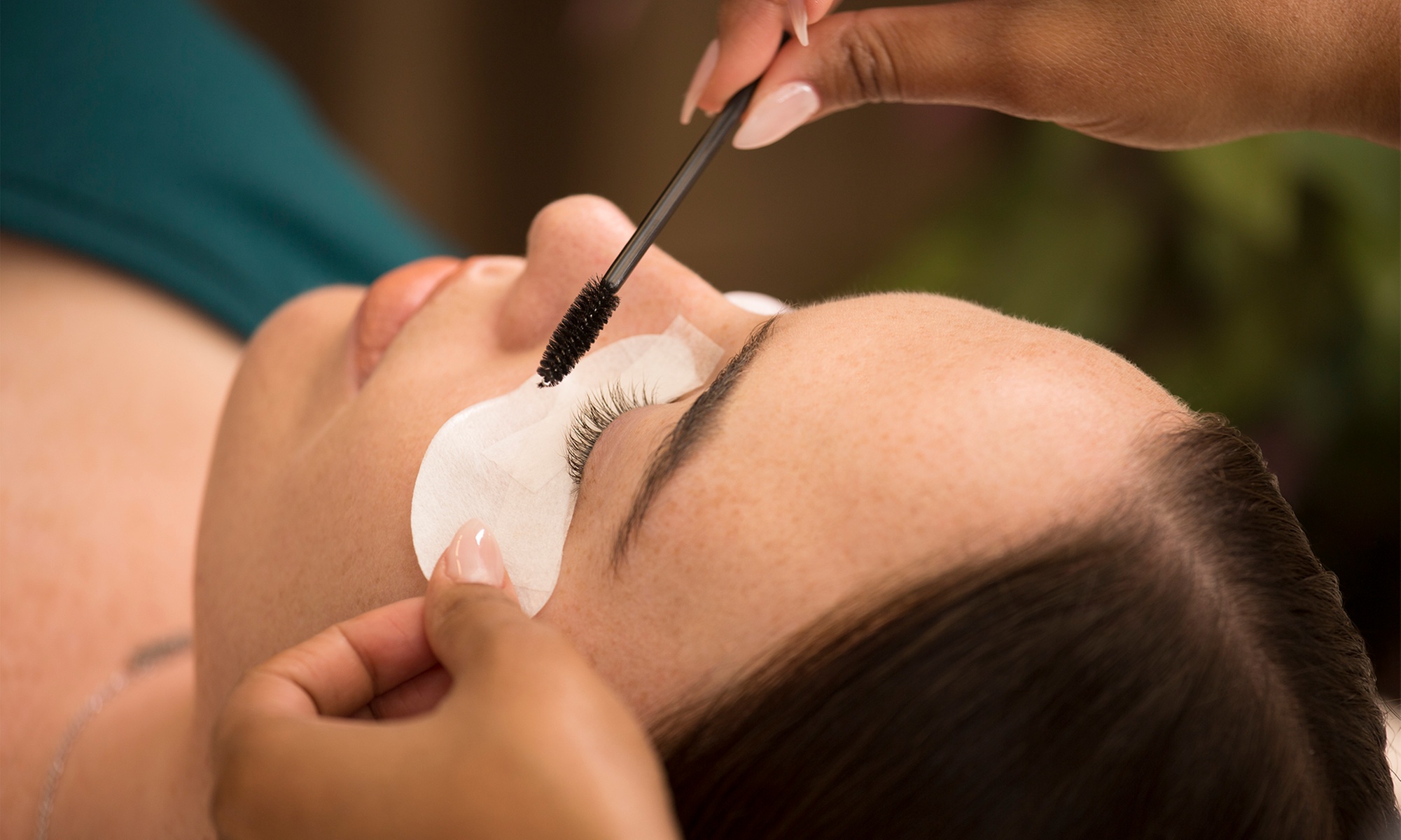 Full Set of Glam Eyelash Extensions for a Stunning Look