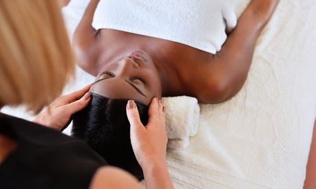 Modelage au choix de 30 ou 60 min ou séance de reiki de 45 min au cabinet Christine Zacher Naturopathie