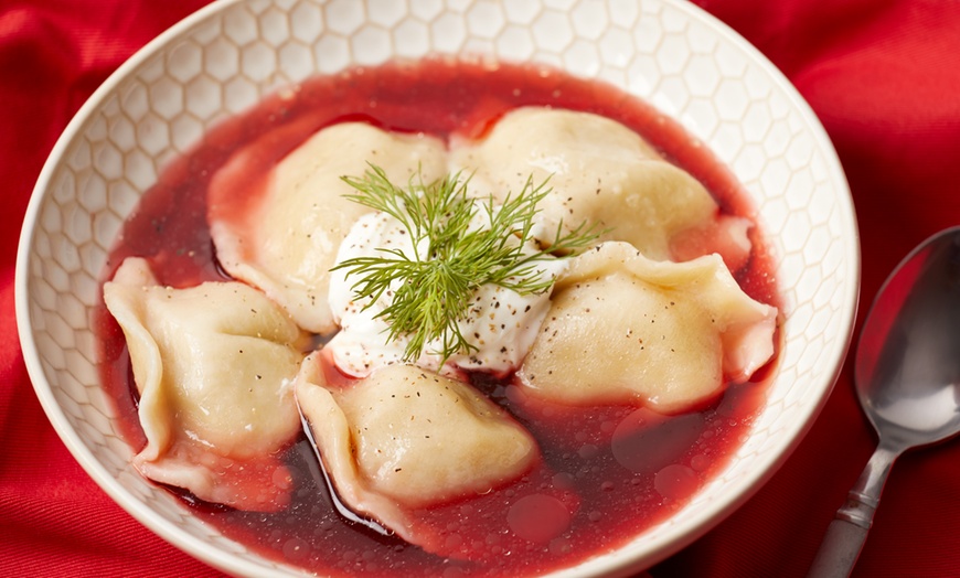 Image 1: Slow-Food: 3-Gänge-Menü mit Suppe, Pierogi und Crêpe für 1-4 Personen