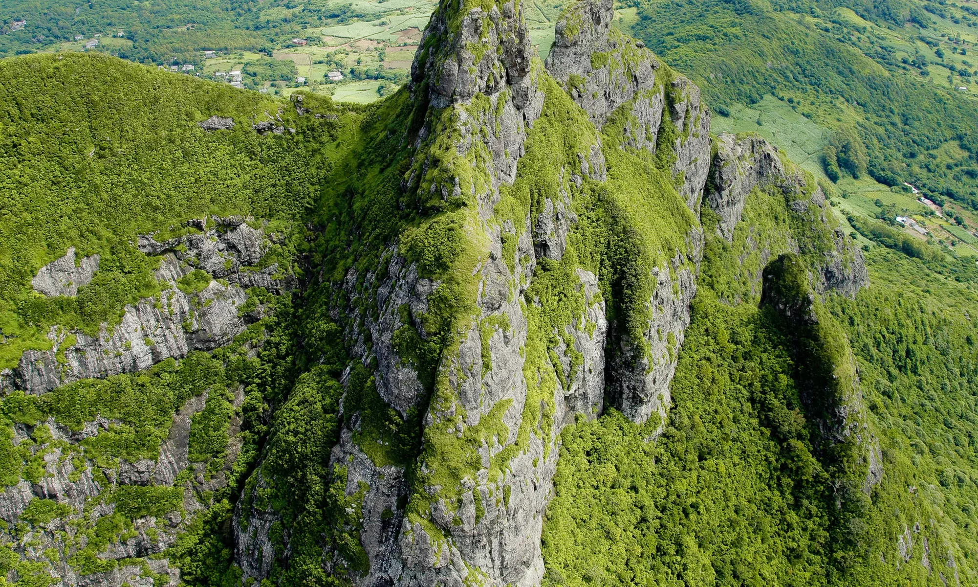 ✈ 8 or 11-Day Ultimate Mauritius Roadtrip with Flights, Rental & More