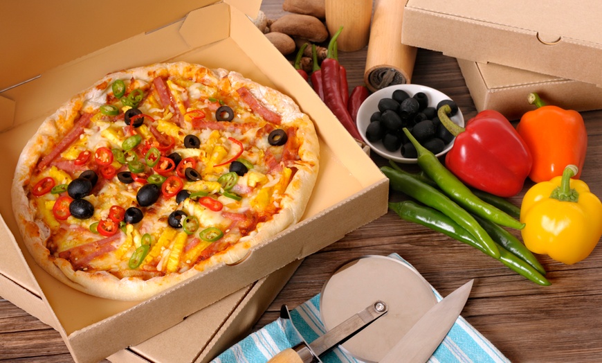 Image 1: Pizza to go für 2 oder 4