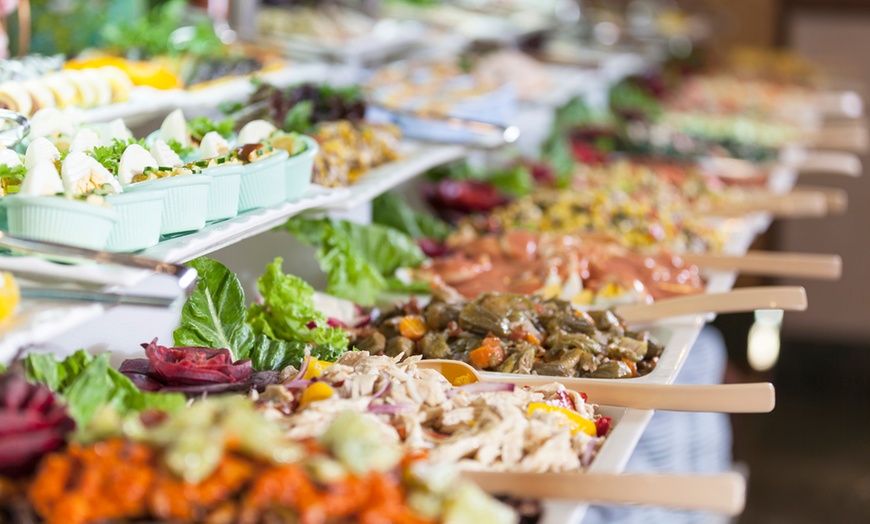 Image 1: Dinerbuffet in Aardenburg