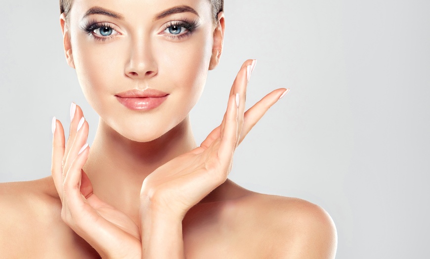 Image 1: Chemical Peel for Smooth, Youthful Skin with One or Two Sessions