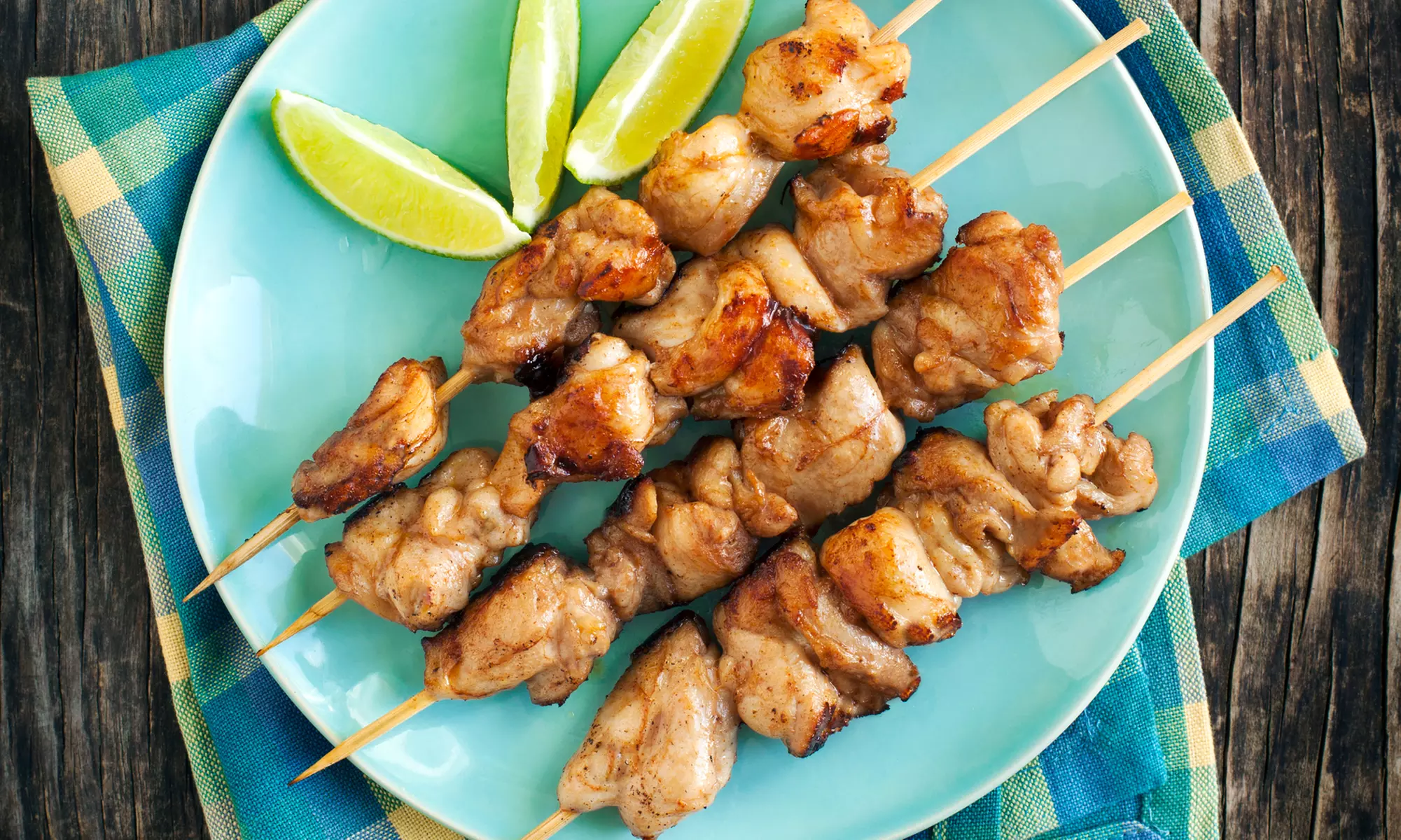 Yakitoriplatte mit verschiedenen Spießen und Getränk für 2 oder 4 Personen (bis zu 27% sparen) - Primary Image