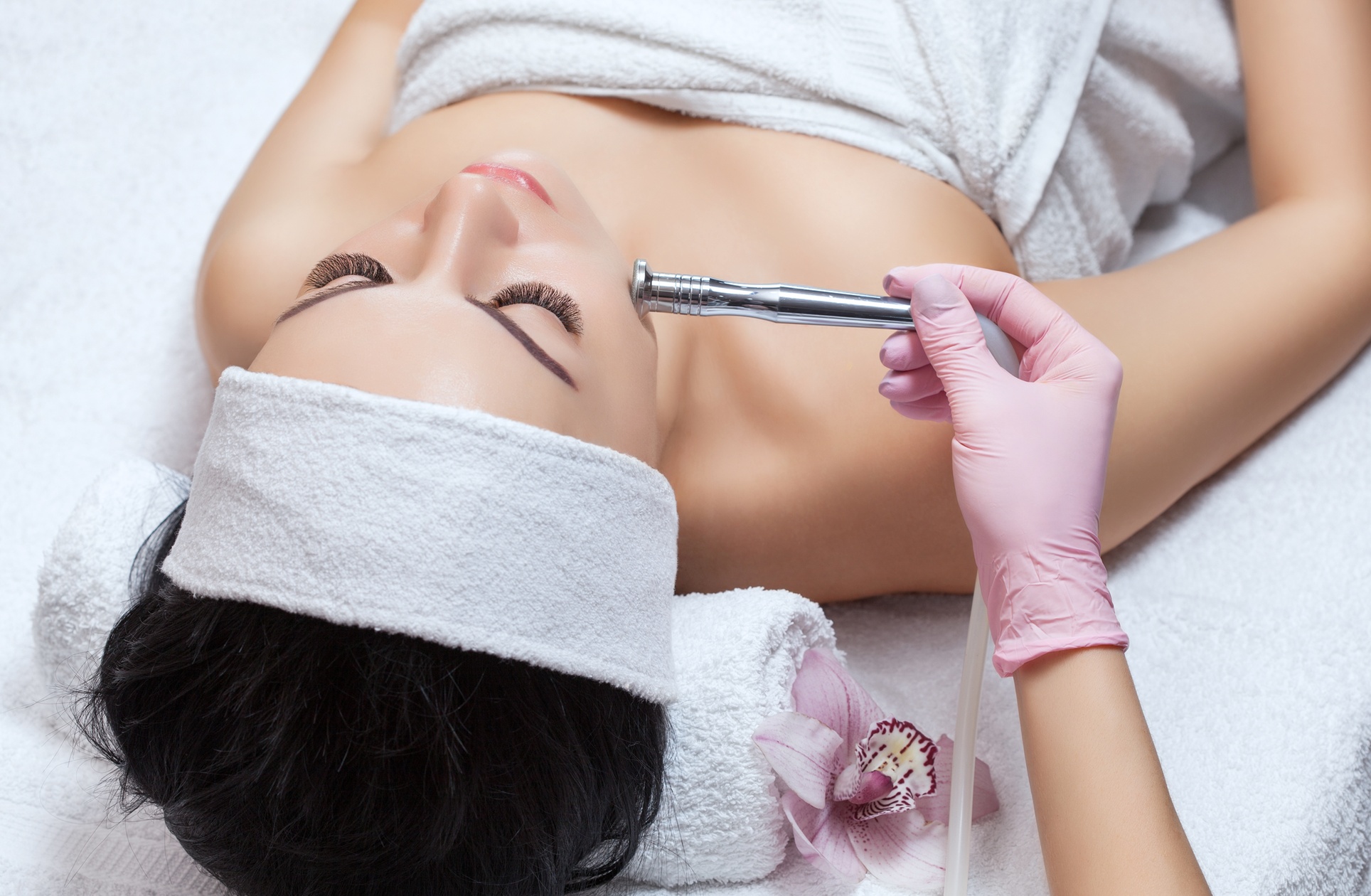 60-Minute Microneedling or Microdermabrasion Treatments