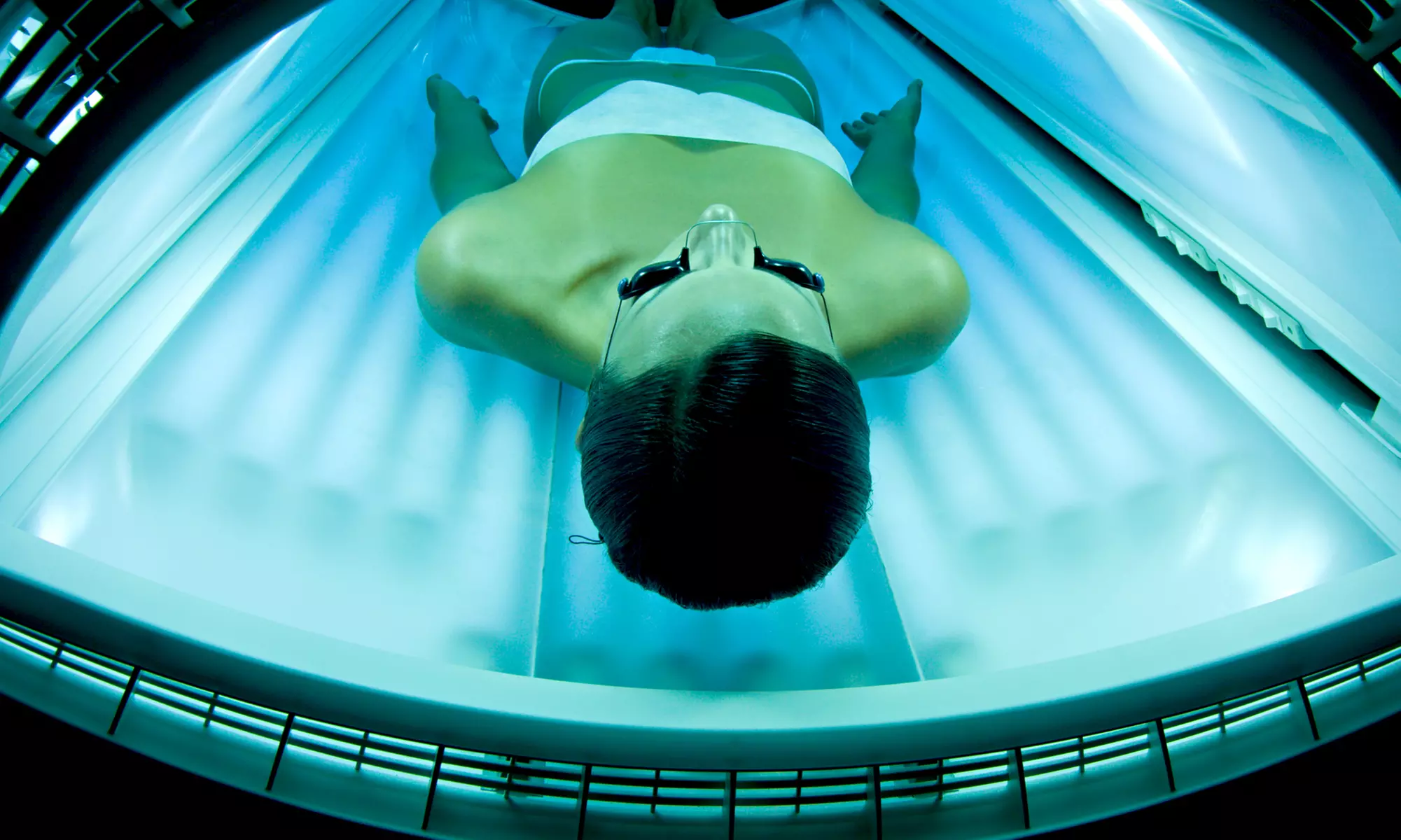 4, 8, 15 o 20 sesiones de bronceado con rayos UVA en Class - Primary Image