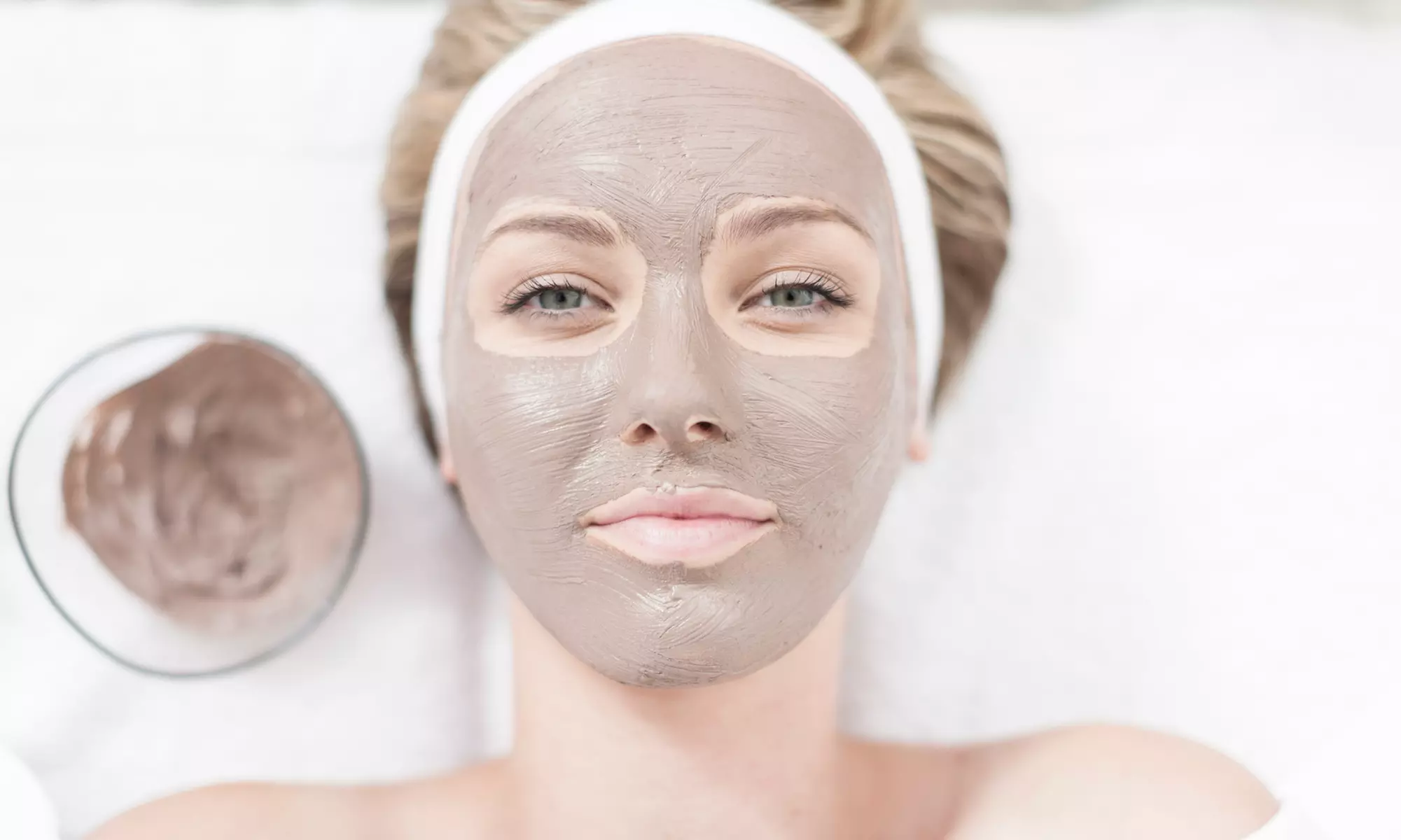 Revitalize & Refresh: Deluxe Signature Facial or Deep Cleansing Facial (Up to 36% Off) - Primary Image