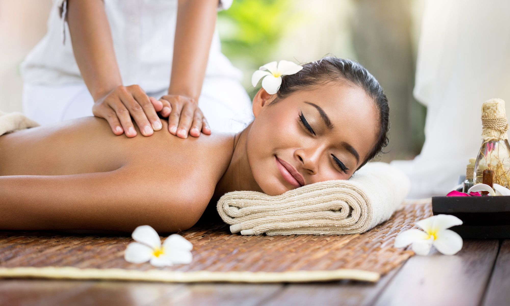 Unwind with 1 or 3 (60-Min) or a 90-Min CBD Aromatherapy Massage