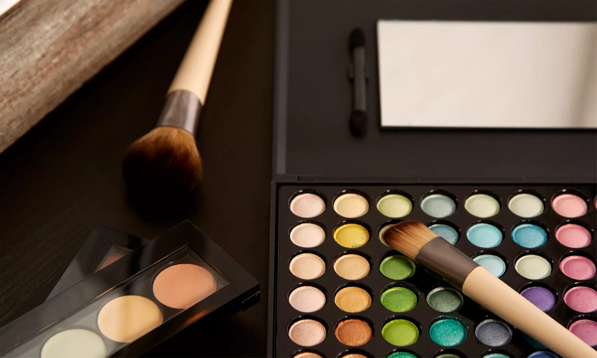 Hasta 76% de dto. en Curso de maquillaje en Maquillaje en Sevilla Nails - Primary Image