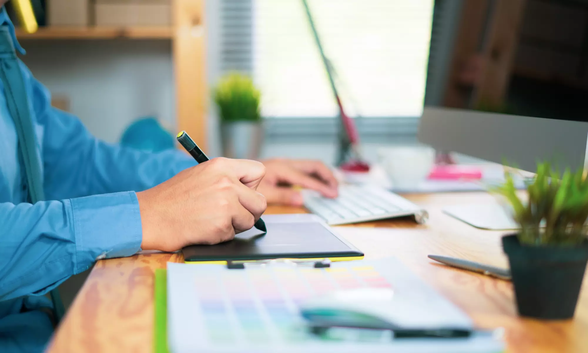 Up to 70% Off on Online Graphic Design Consultant at Course Gate - Primary Image