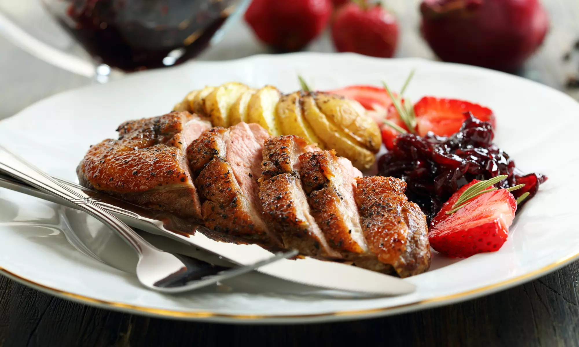 Festliches 3-Gänge-Menü mit halber Bauernente, Beilagen und Bratapfel für 1 oder 2 Personen (bis zu 24 € sparen) - Primary Image