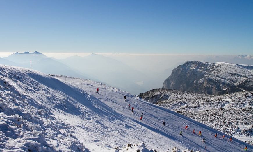 Image 4: Trento: camera matrimoniale con colazione o mezza pensione per 2