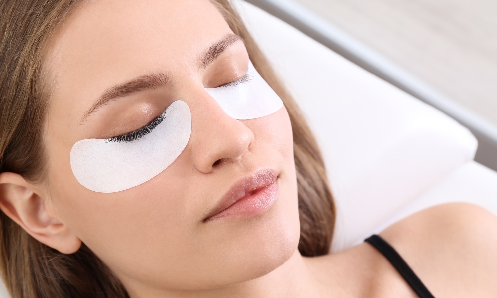 Wimpern-Lifting mit Farbe & Keratin