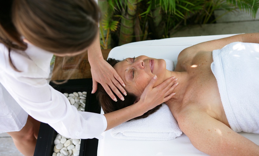 Image 1: One 60-Minute Full-Body Relaxation Massage at Skin Spa by Nargess