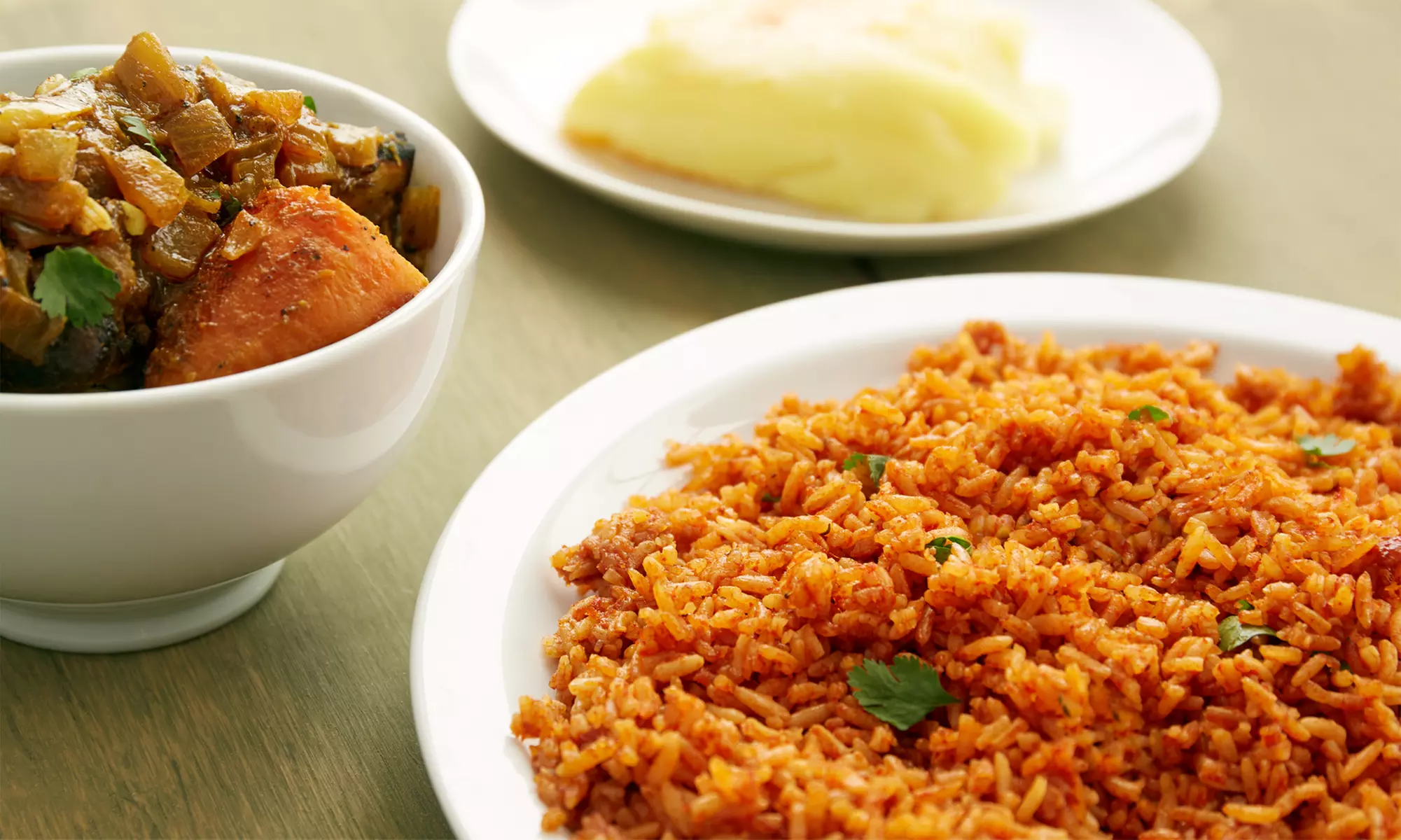 Fufu mit Hähnchen- oder Rindfleisch in Erdnusssauce für 1-2 Personen (bis zu 32% sparen) - Primary Image