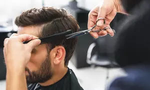 Trockenhaarschnitt oder Waschen, Schneiden, Föhnen und Styling für 1 Herren (bis zu 40% sparen)