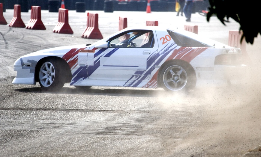 Image 1: Formuła 1 na torze: przejażdżki Bolidem Radical SR3 