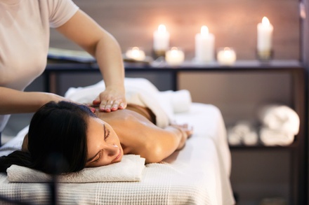 30-minute Mindful Botanical Massage - ORÉA Salon