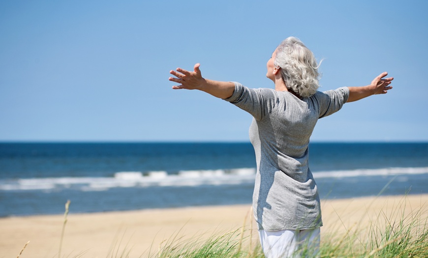 Image 3: Shooting photo des grands parents Marseille et Lavandou alentours