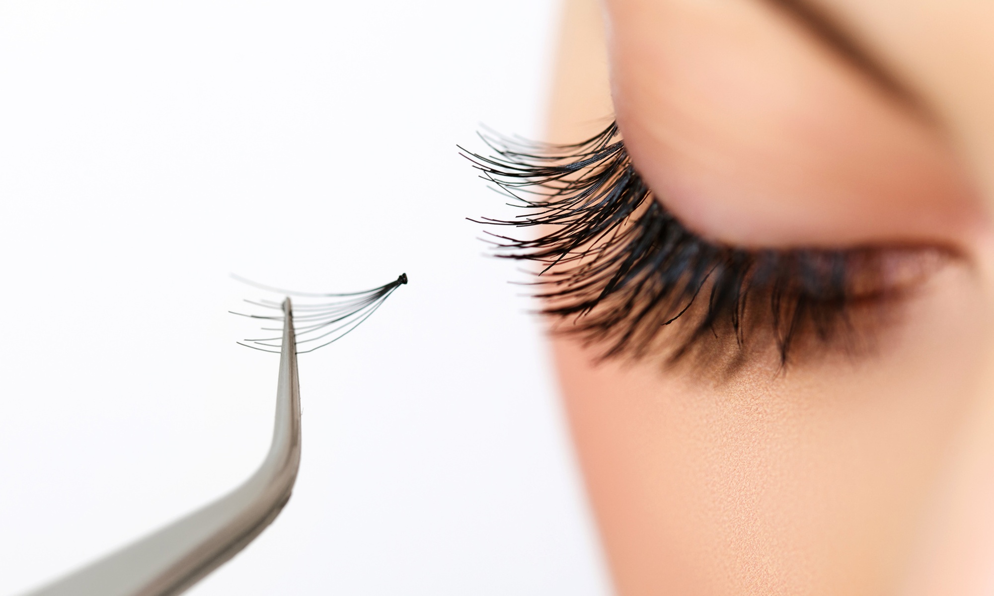 Up to 47% Off on Eyelash Extensions at Sup Beauty