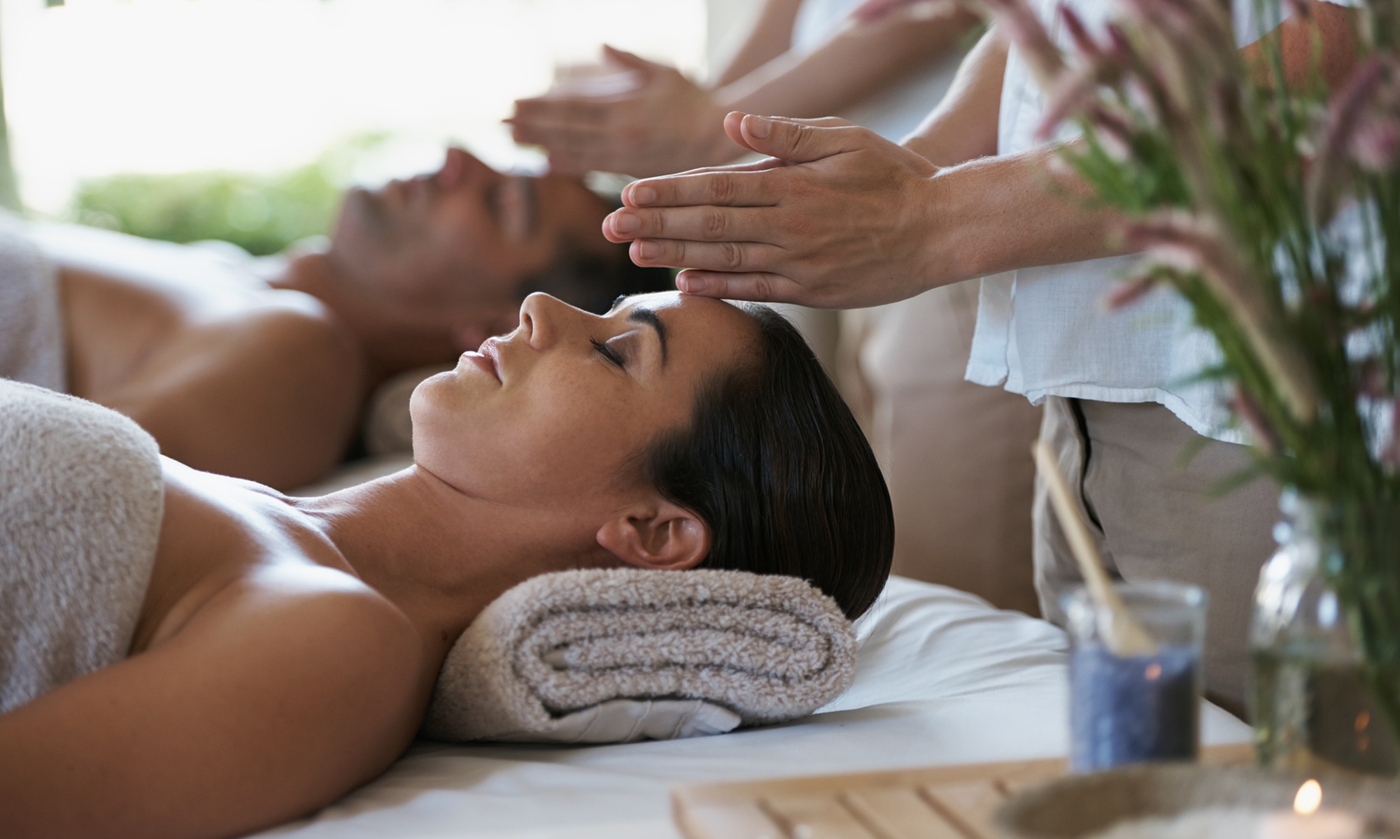 60-Minute Music-Enhanced Massage or Couples Massage Experience