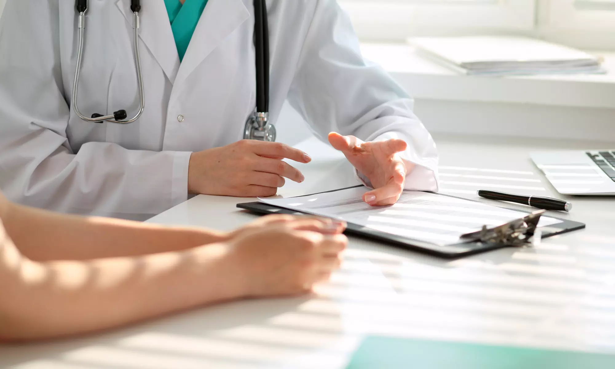 Certificado médico psicotécnico para conductores, armas u otros con foto incluida para 1, ahorra hasta un 61% - Primary Image